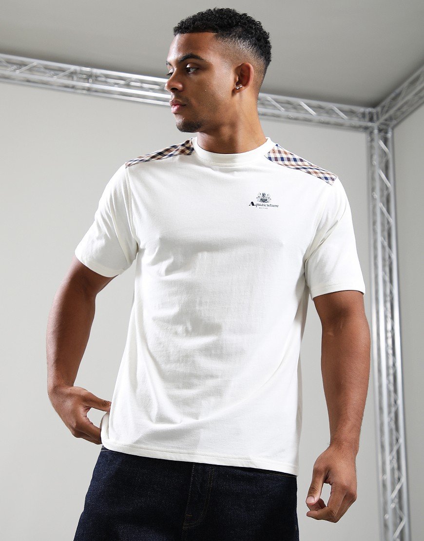 Aquascutum CC Shoulders T-Shirt Old White Aquascutum CC Shoulders T-Shirt Old White
