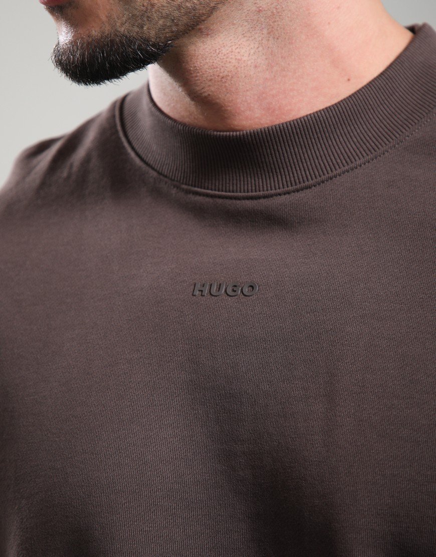 HUGO Dapo Crew Sweat Brown Overflow