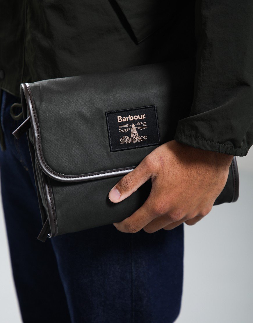 Barbour Wax Hanging Washbag Olive/Beacon