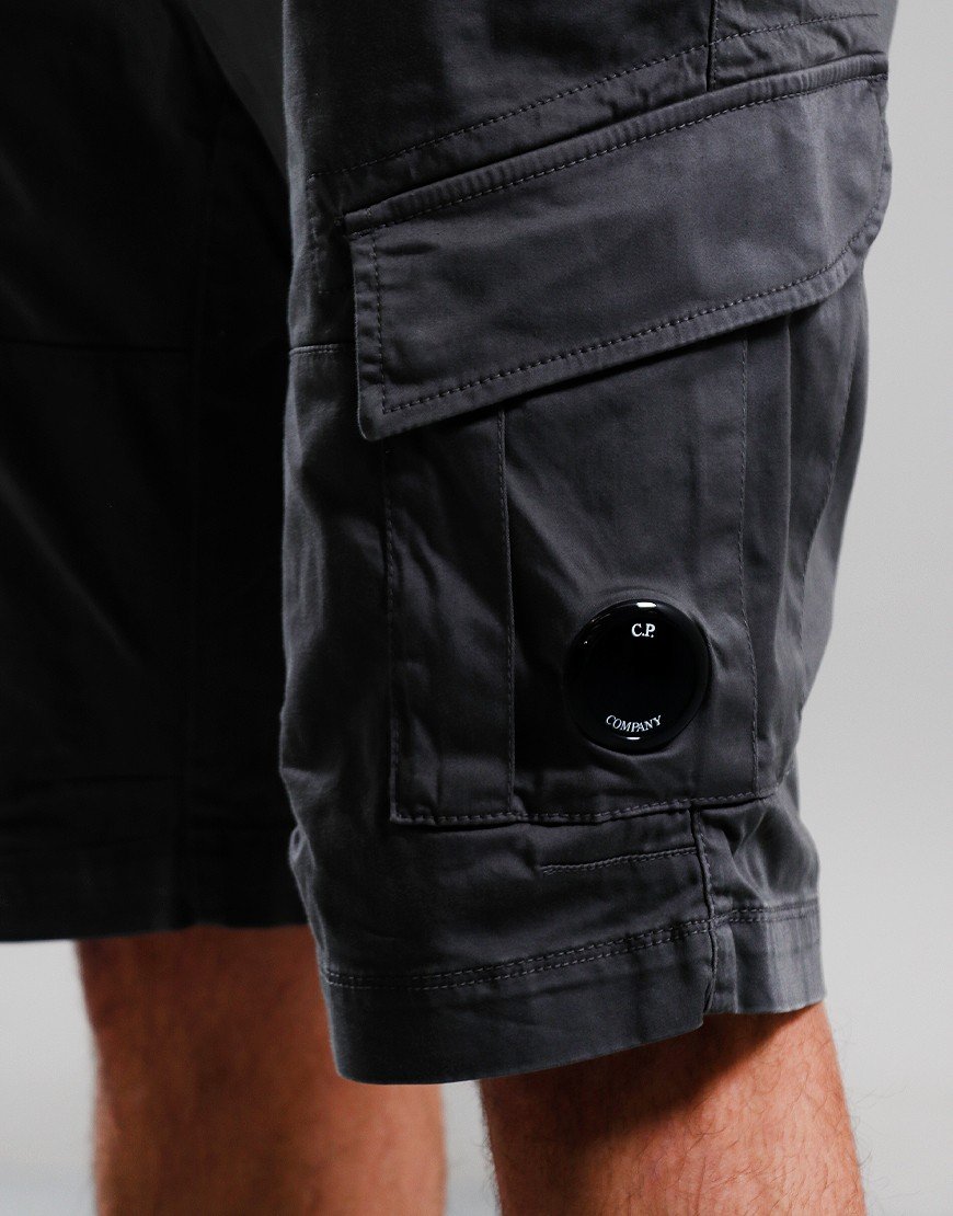 C.P. Company Stretch Cargo Short Smoked Pearl