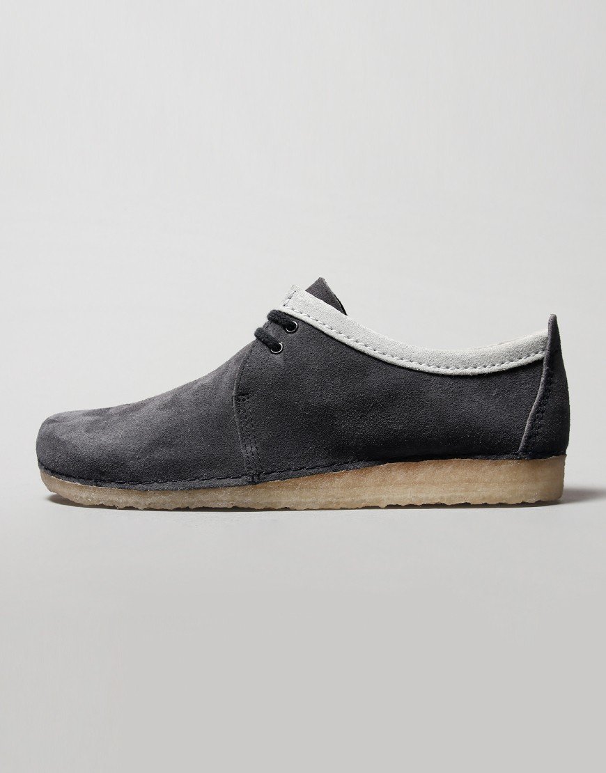 clarks ashton suede