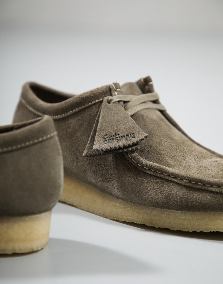 Clarks Originals Wallabee Shoe Smoke Grey Suede
