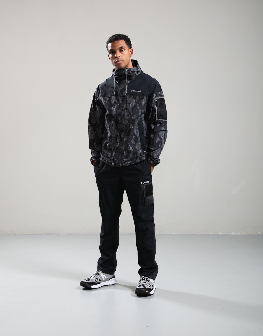 Columbia Challenger II Novelty Windbreaker Black Treebark/Black/City Grey