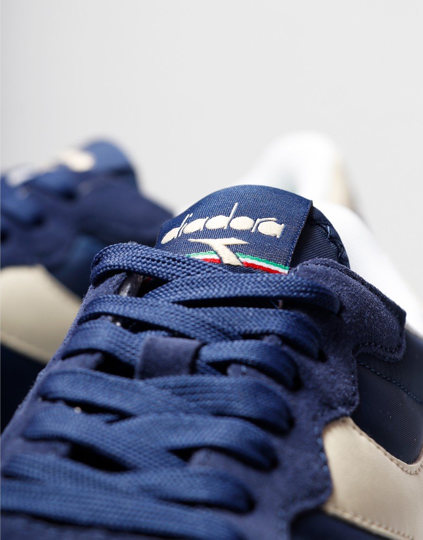diadora camaro navy