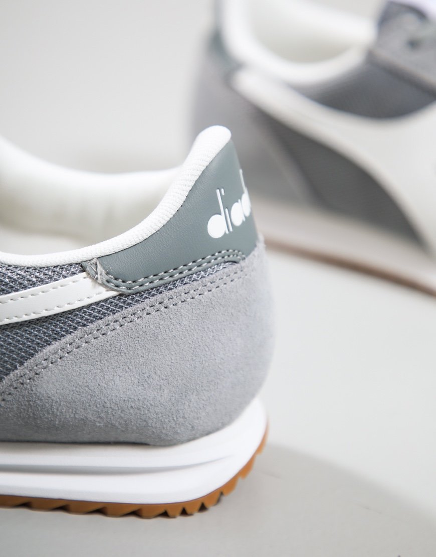 Diadora Cross Trainers  Gray Limestone