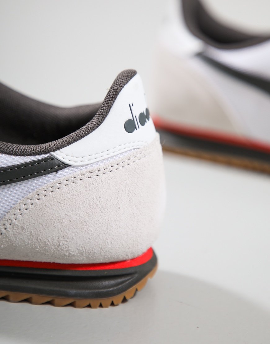 Diadora Cross Trainers  White/Black Beluga