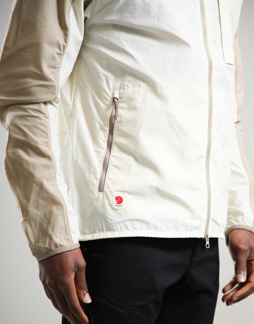Fjällräven High Coast Wind Jacket Chalk White-Fossil