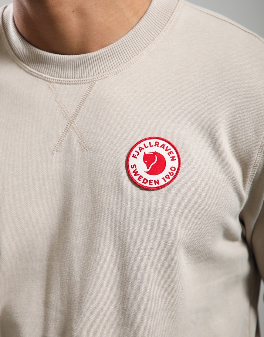 FJÄLLRÄVEN 1960 Logo Badge Crew Sweat Fossil