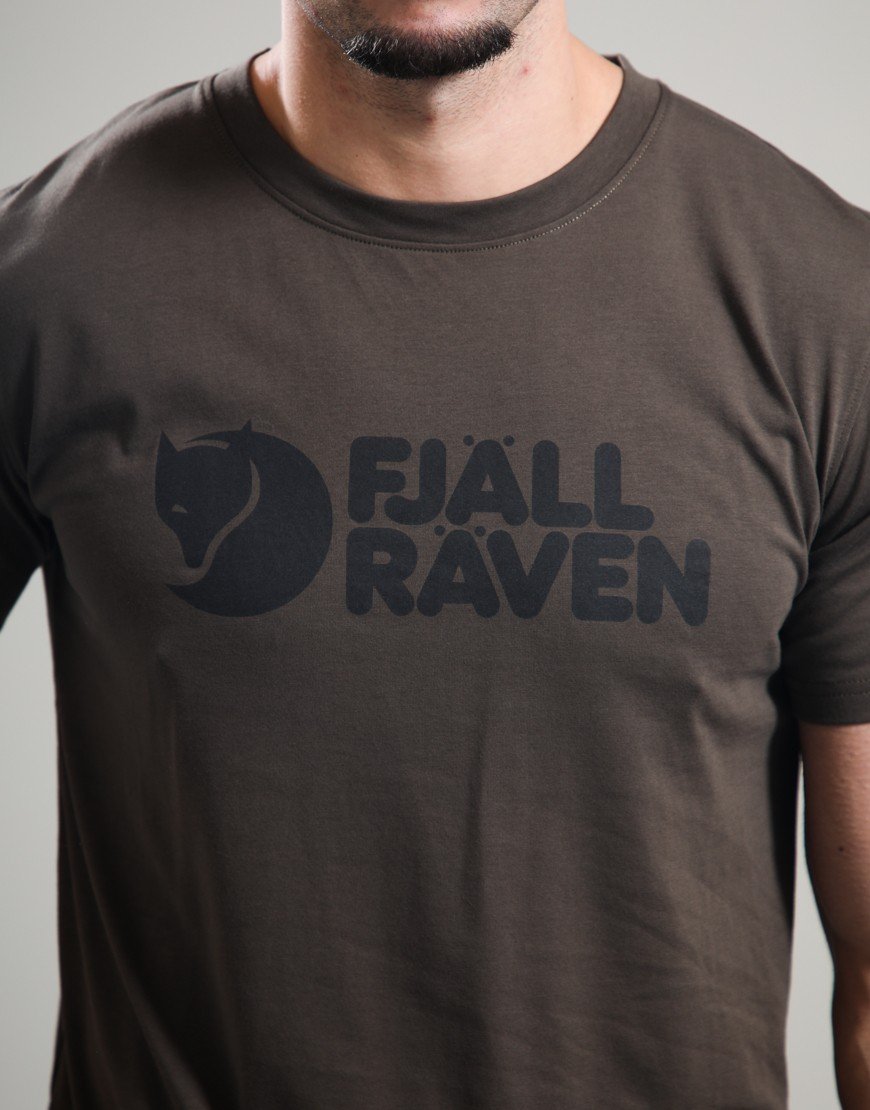 Fjällräven Fjall Logo T-Shirt  Dark Olive