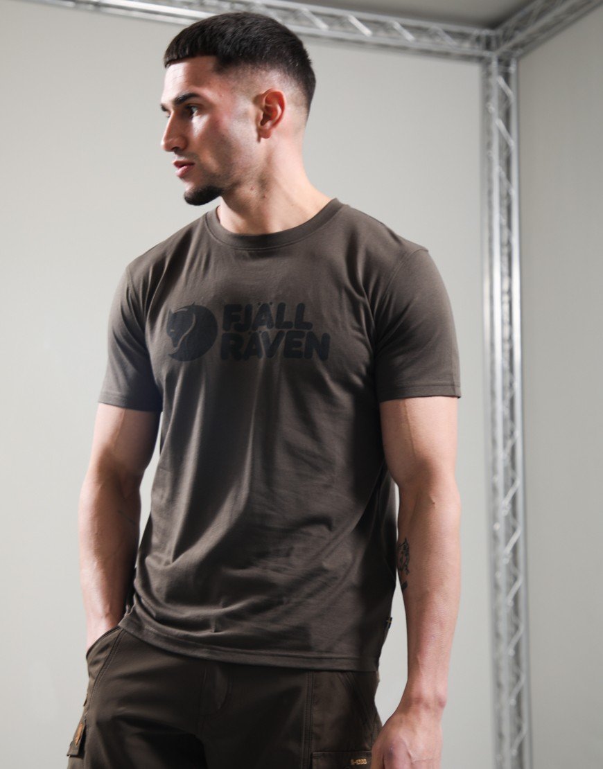 Fjällräven Fjall Logo T-Shirt  Dark Olive