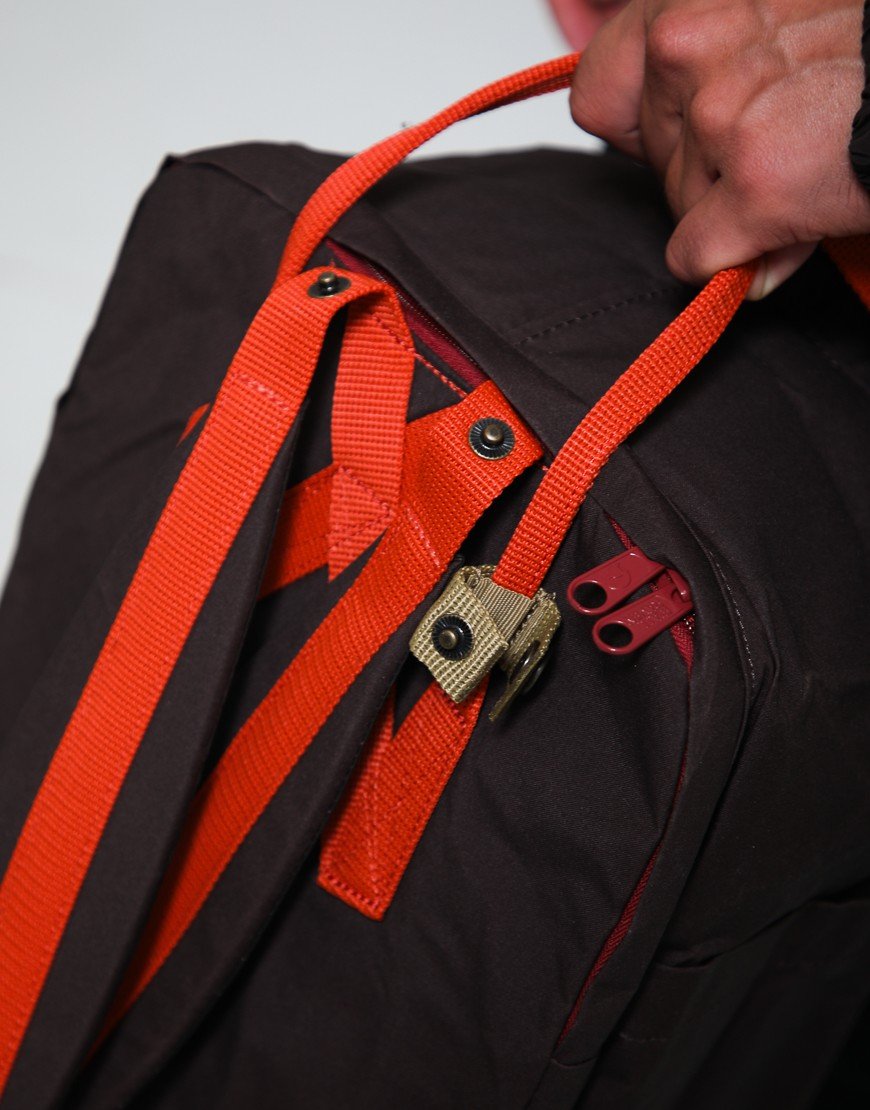 Fjällräven Kånken Koncept Laptop 15  Black Oak/Rowan Red