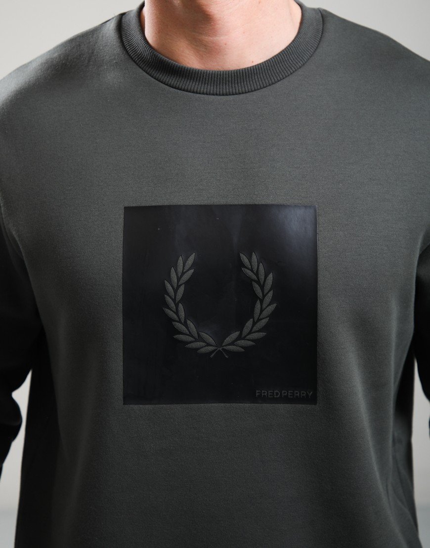 Fred Perry Box Graphic Sweat Field Green/Black