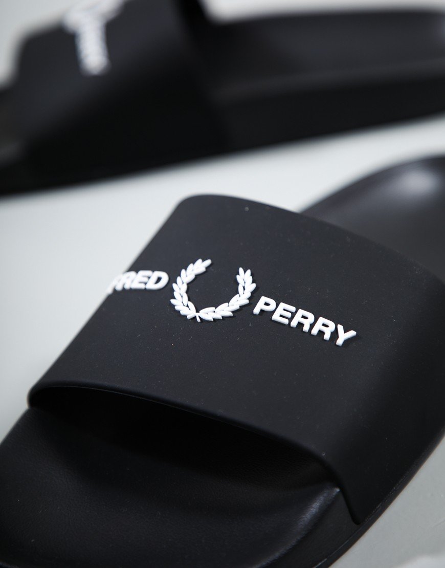 Fred Perry Branded Sliders Black
