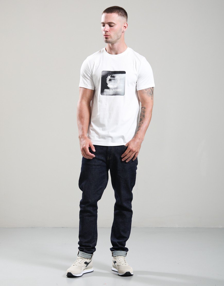 Fred Perry Laurel Wreath Digital T-Shirt Snow White