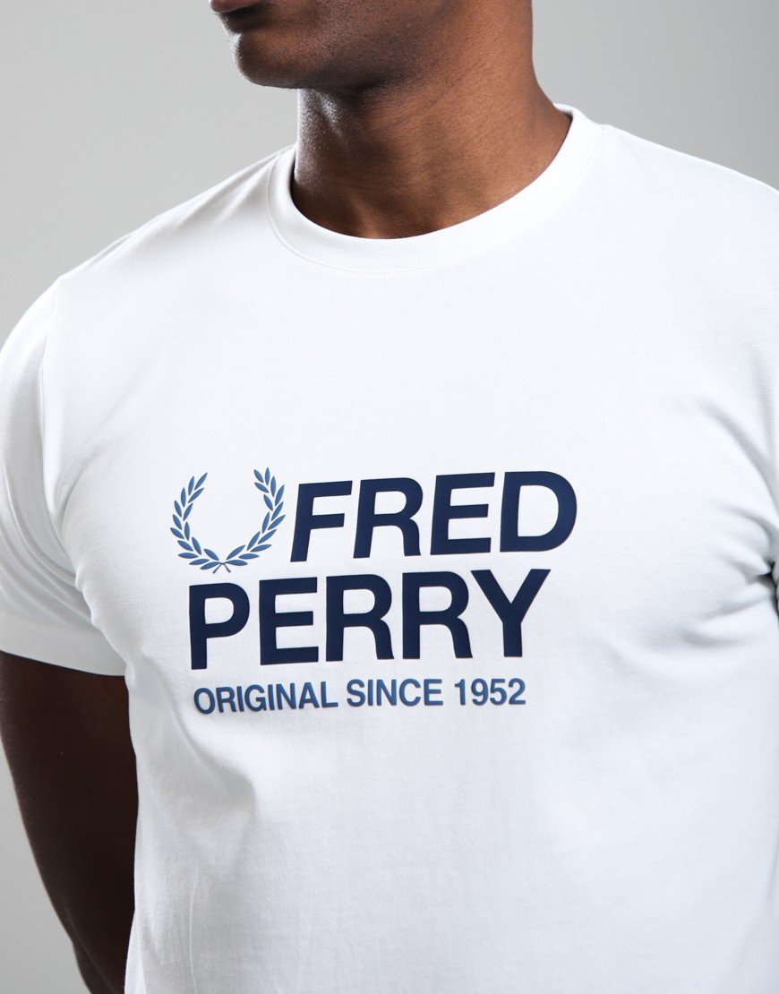 Fred Perry Original Graphic T-Shirt Snow White