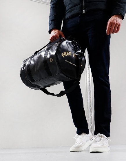 Fred Perry Tonal Barrel Bag Black/Gold