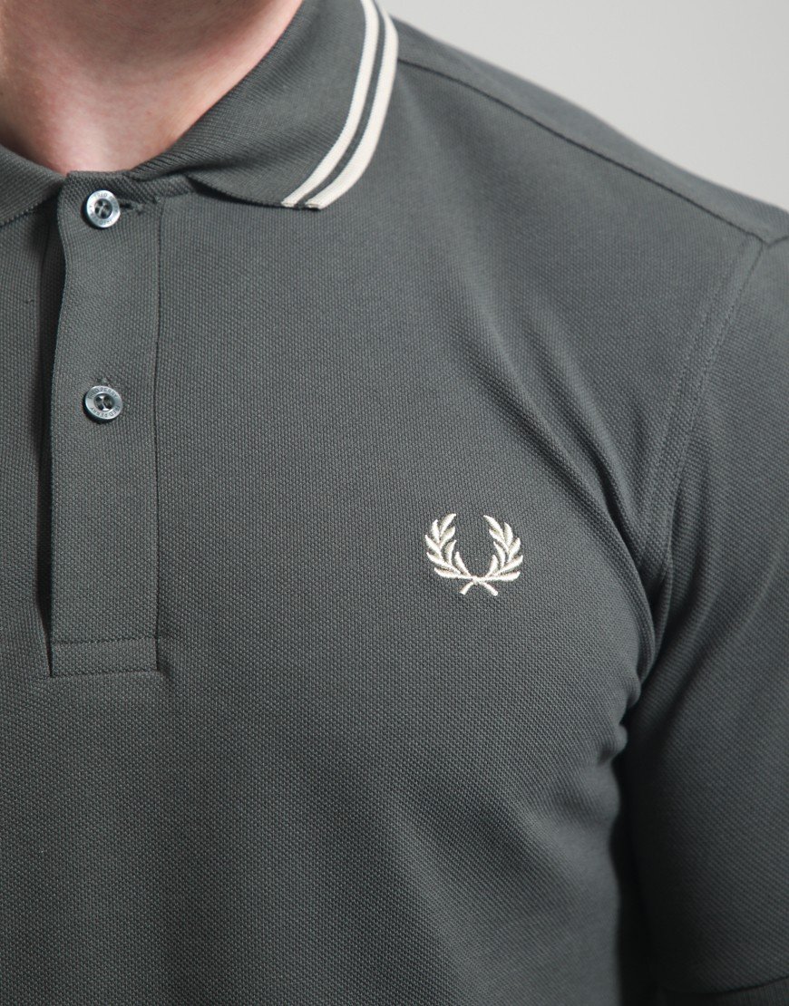 Fred Perry Twin Tipped Polo Shirt Field Green/Oatmeal