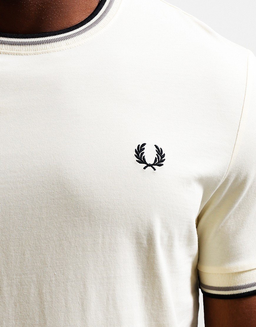 FRED PERRY TWIN TIPPED T-SHIRT ICE CREAM