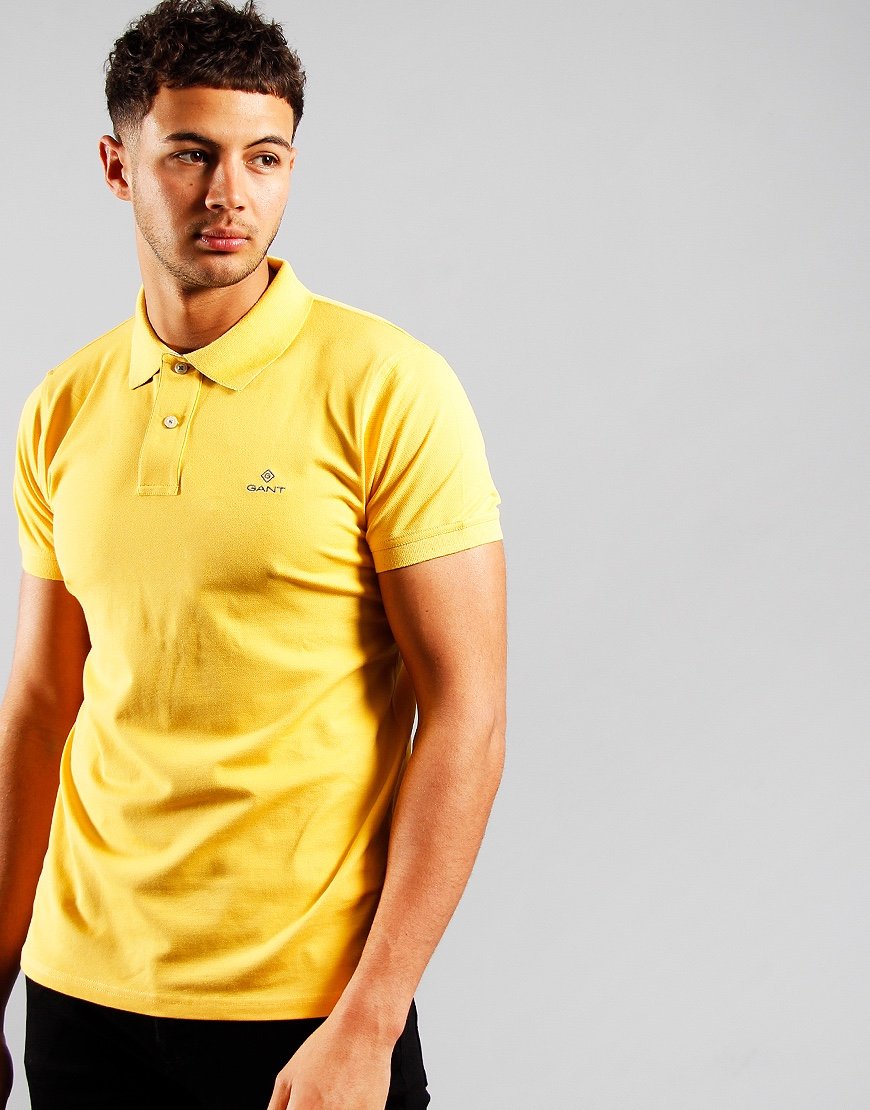yellow polo shirt outfit