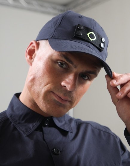 MA.Strum Badge Baseball Cap Ink Navy