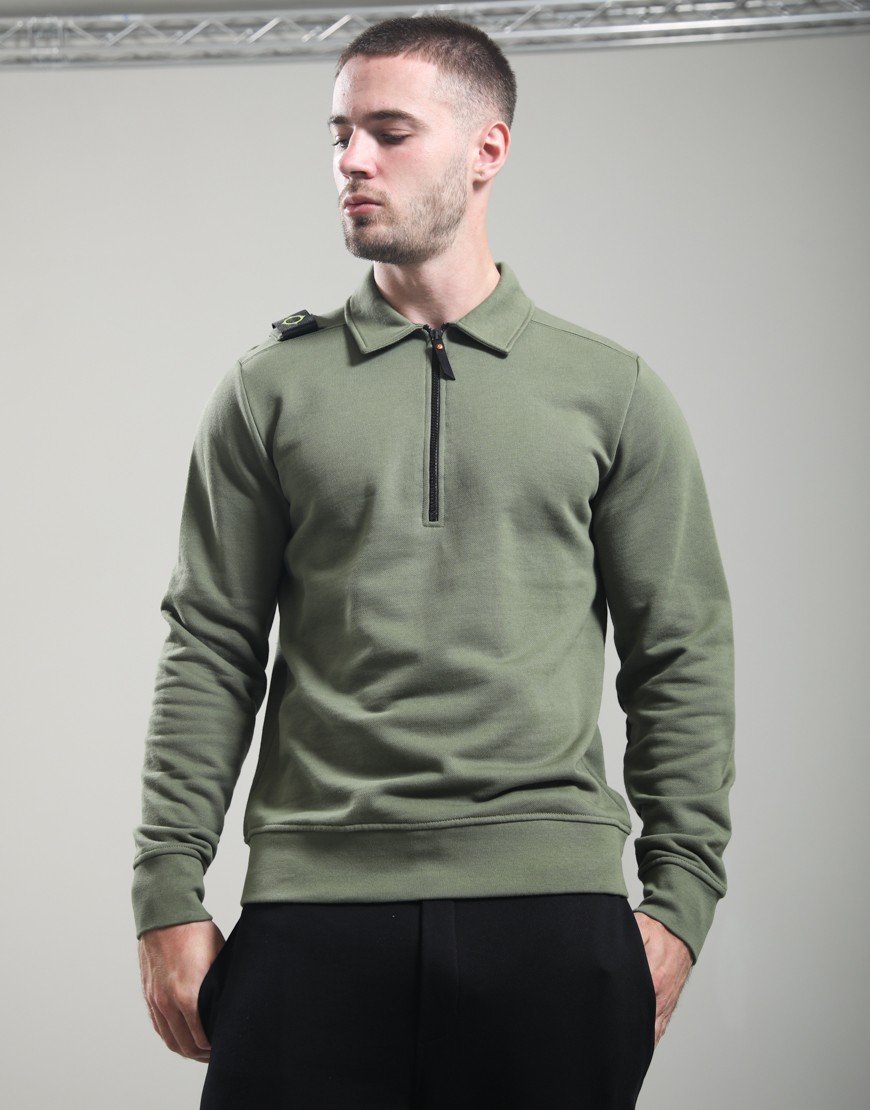 MA.Strum Spread Collar Sweat Bronze Green