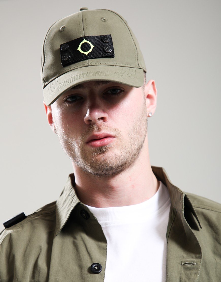 MA.Strum Badge Baseball Cap Bronze Green