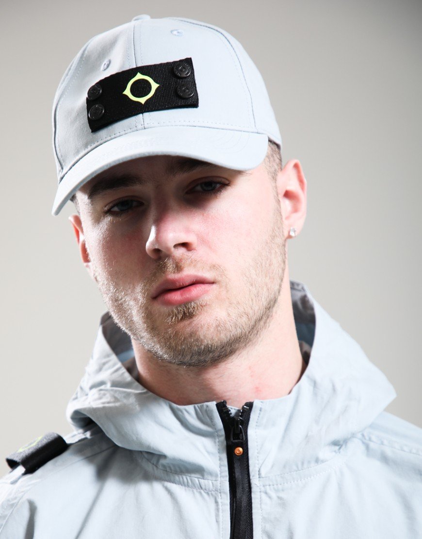 MA.Strum Badge Baseball Cap Frost