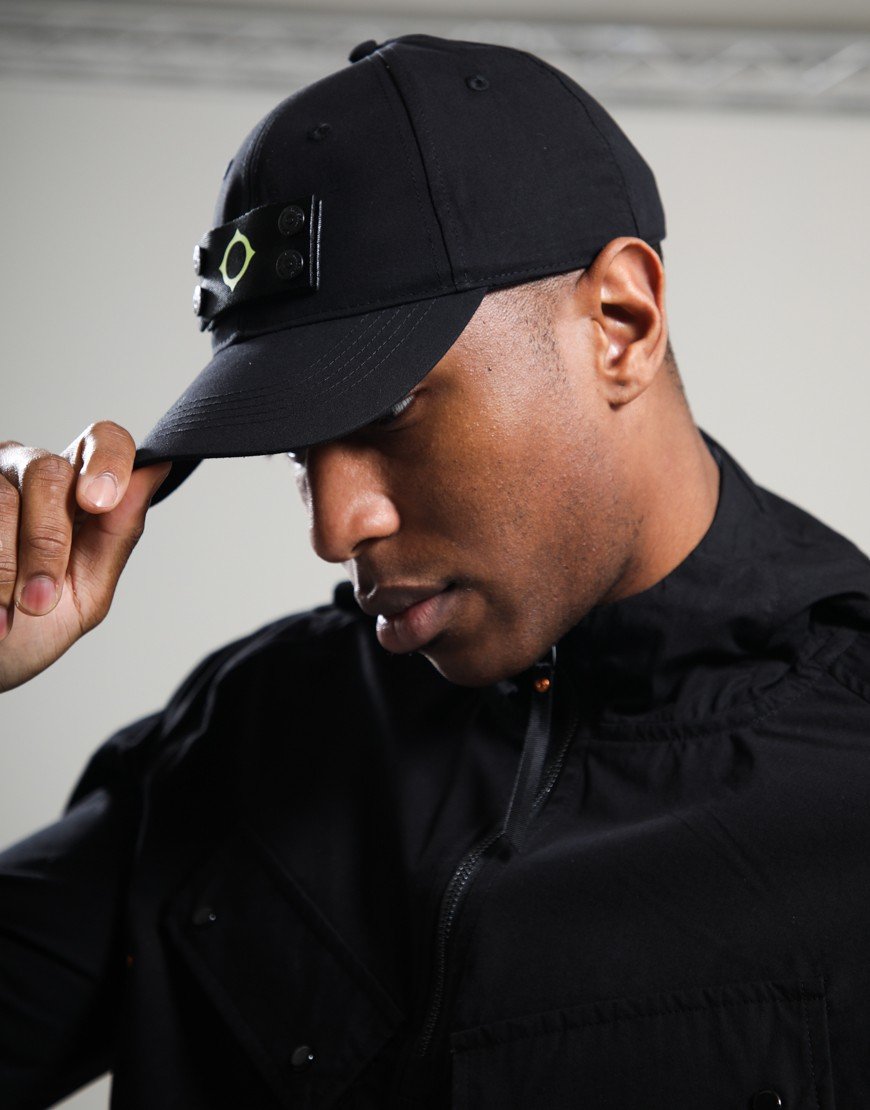 MA.Strum Badge Baseball Cap Jet Black