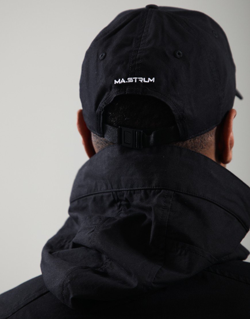 MA.Strum Badge Baseball Cap Jet Black
