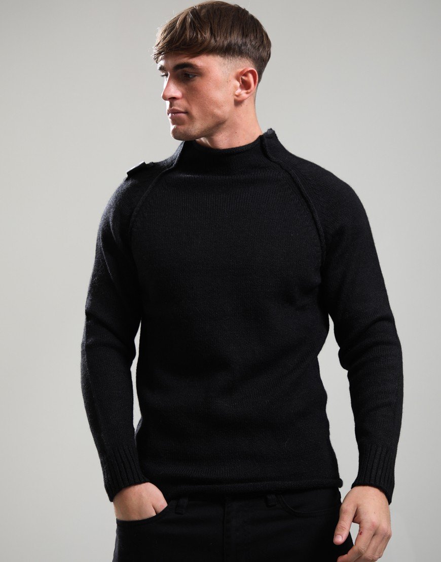 MA.Strum Grown On Neck Knit Jet Black