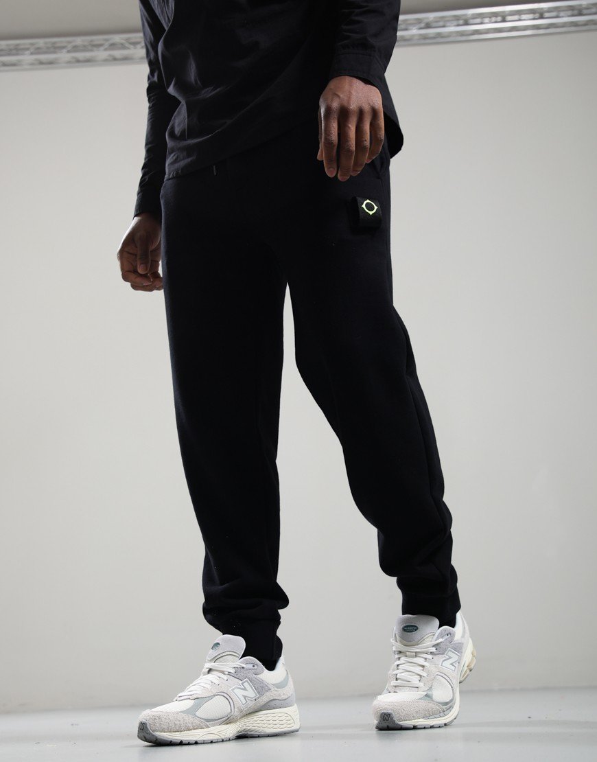 MA.Strum Track Pants Jet Black