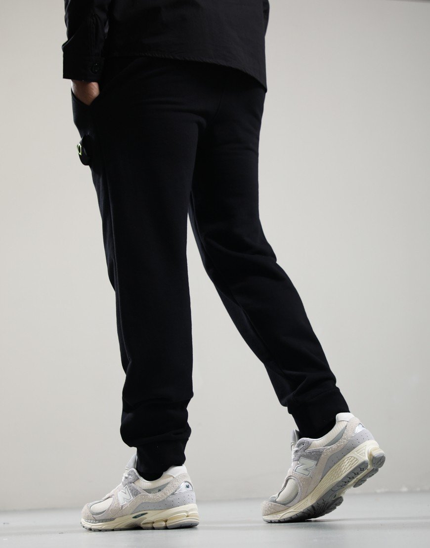 MA.Strum Track Pants Jet Black