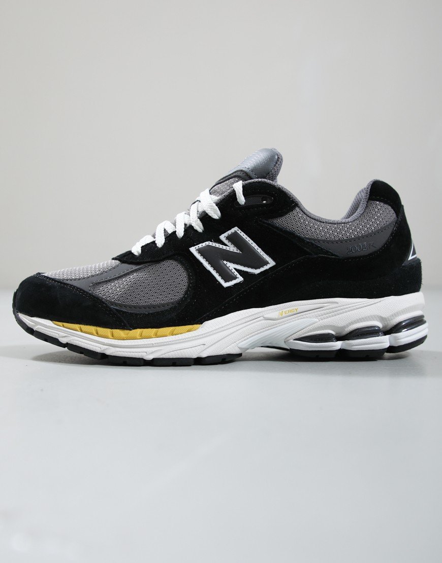 New Balance 2002R Trainers Black/Black Cement
