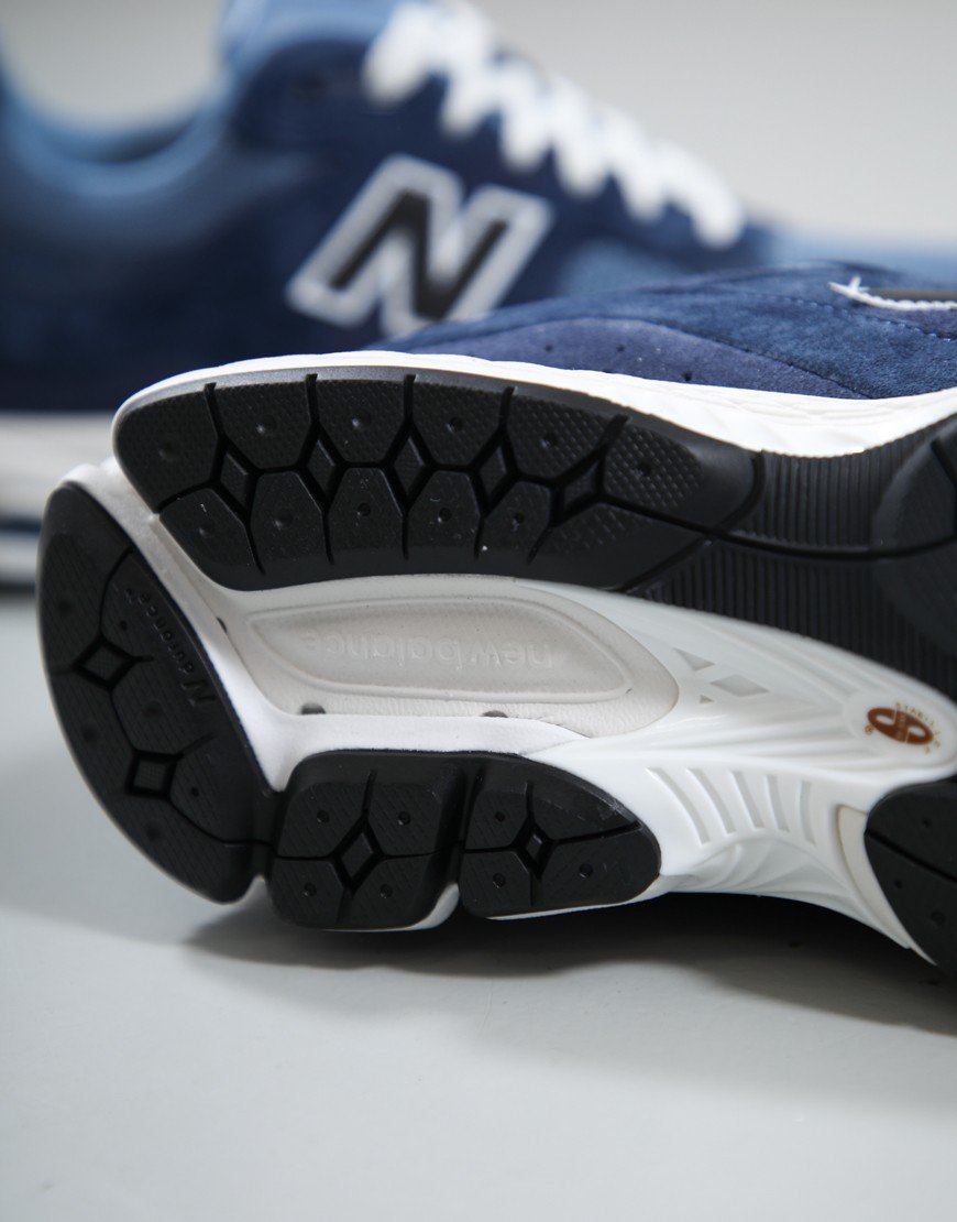 New Balance 2002R Trainers NB Navy/Vintage Indigo