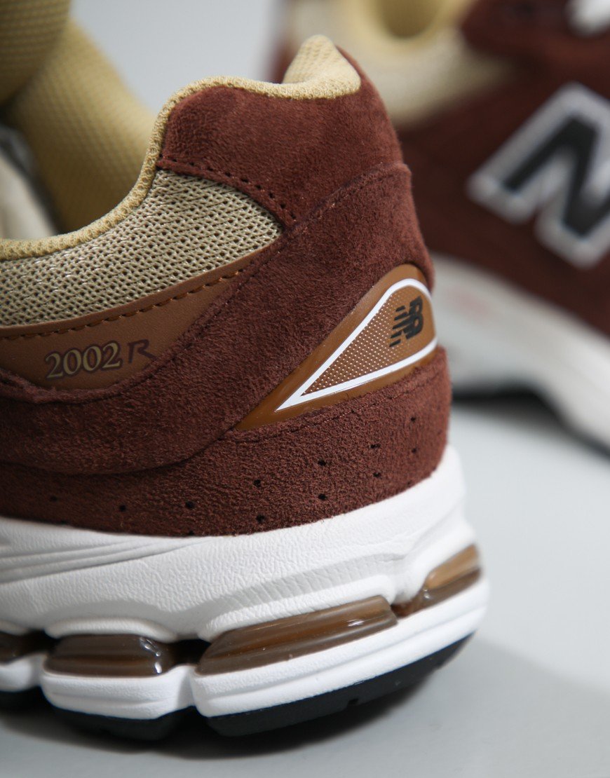 New Balance 2002R Trainers Rich Oak/Breakfast Tea