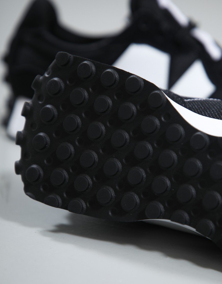 New Balance 327 Trainers Black/White