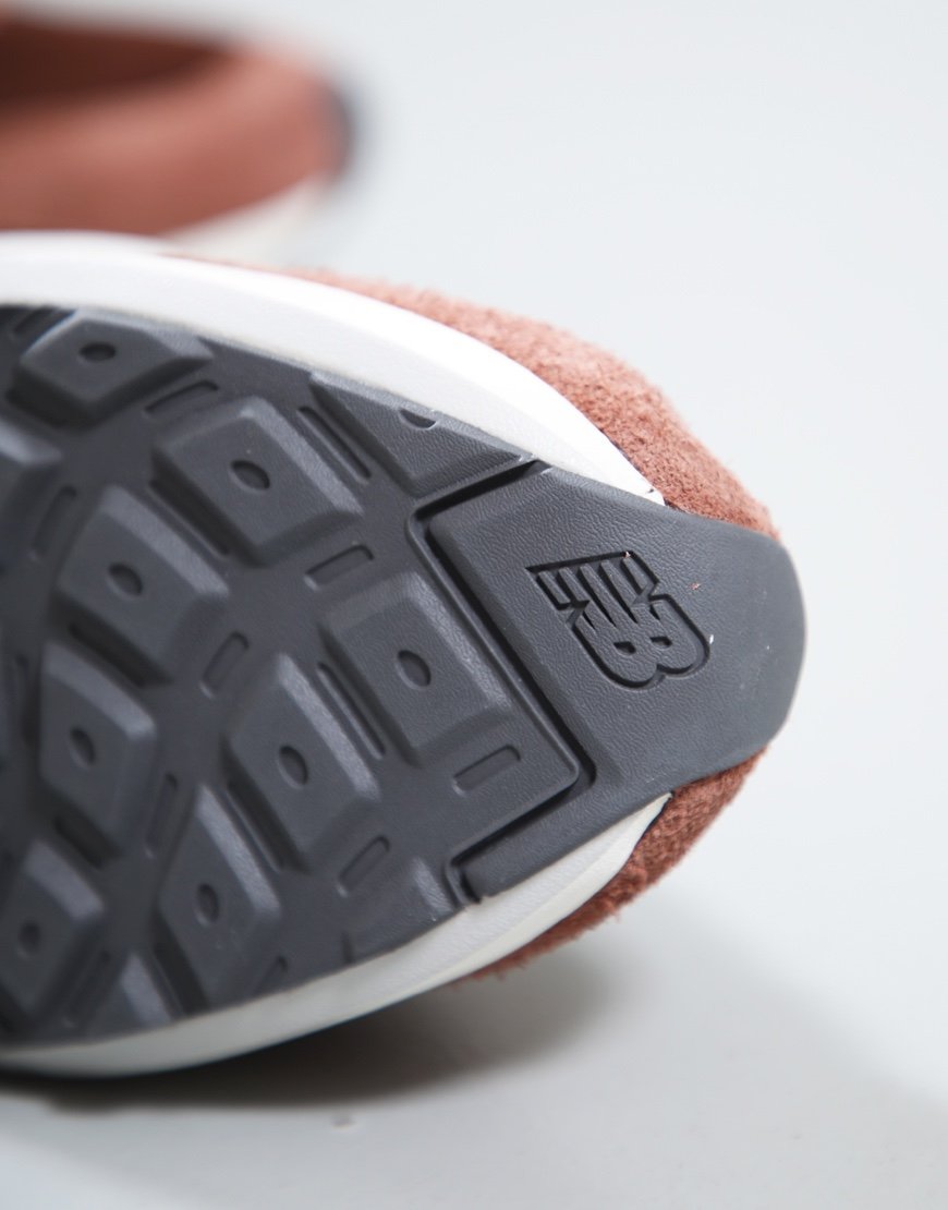 New Balance 370 Trainers Pecan/Sea Salt New Balance 370 Trainers Pecan/Sea Salt