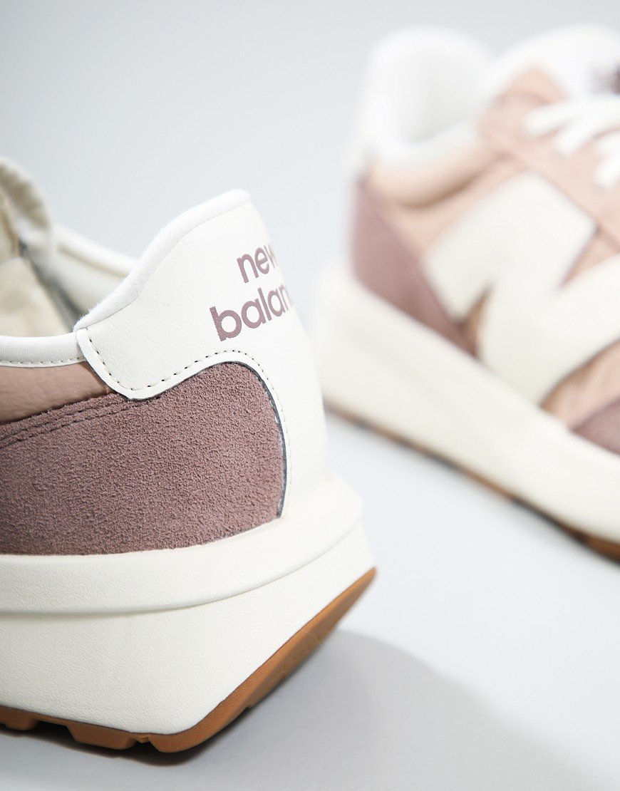 New Balance 370 Trainers Earth Shadow/Flat Taupe