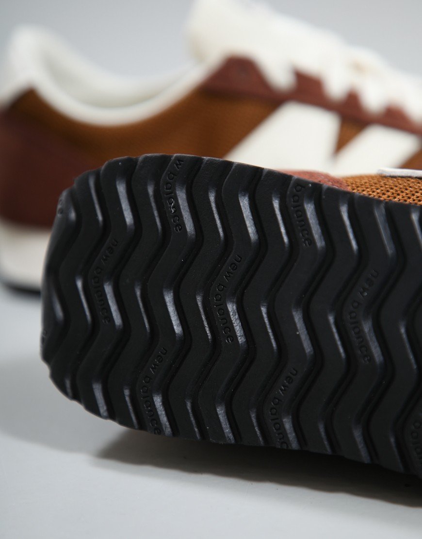 New Balance 471 Trainers Rich Oak/Breakfast Tea