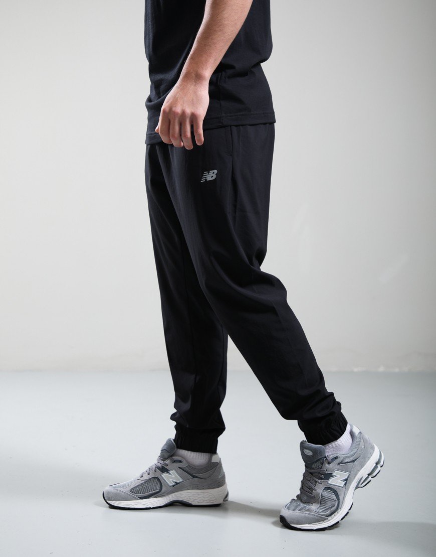 New Balance Sports Essential Woven Jogger Black