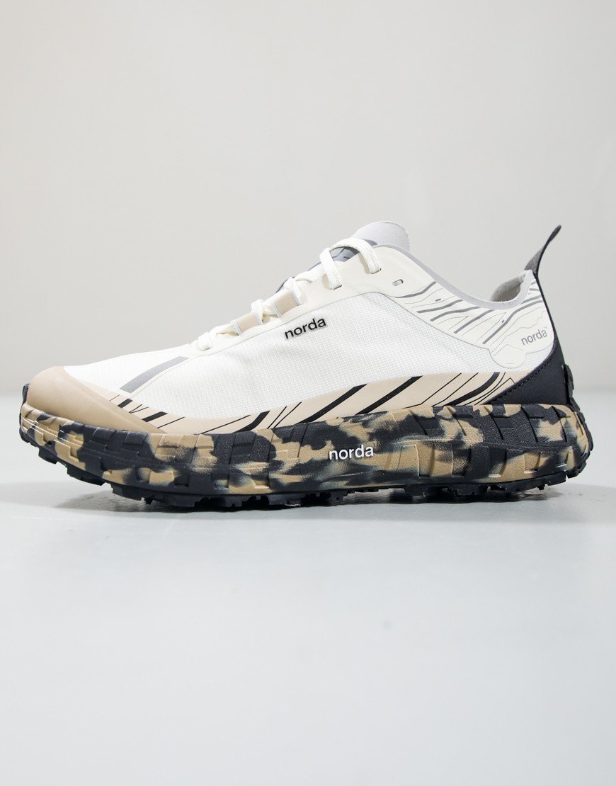 Norda 001A Trainers Abyss