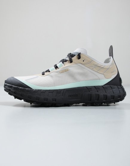 Norda 001A Trainers Astral