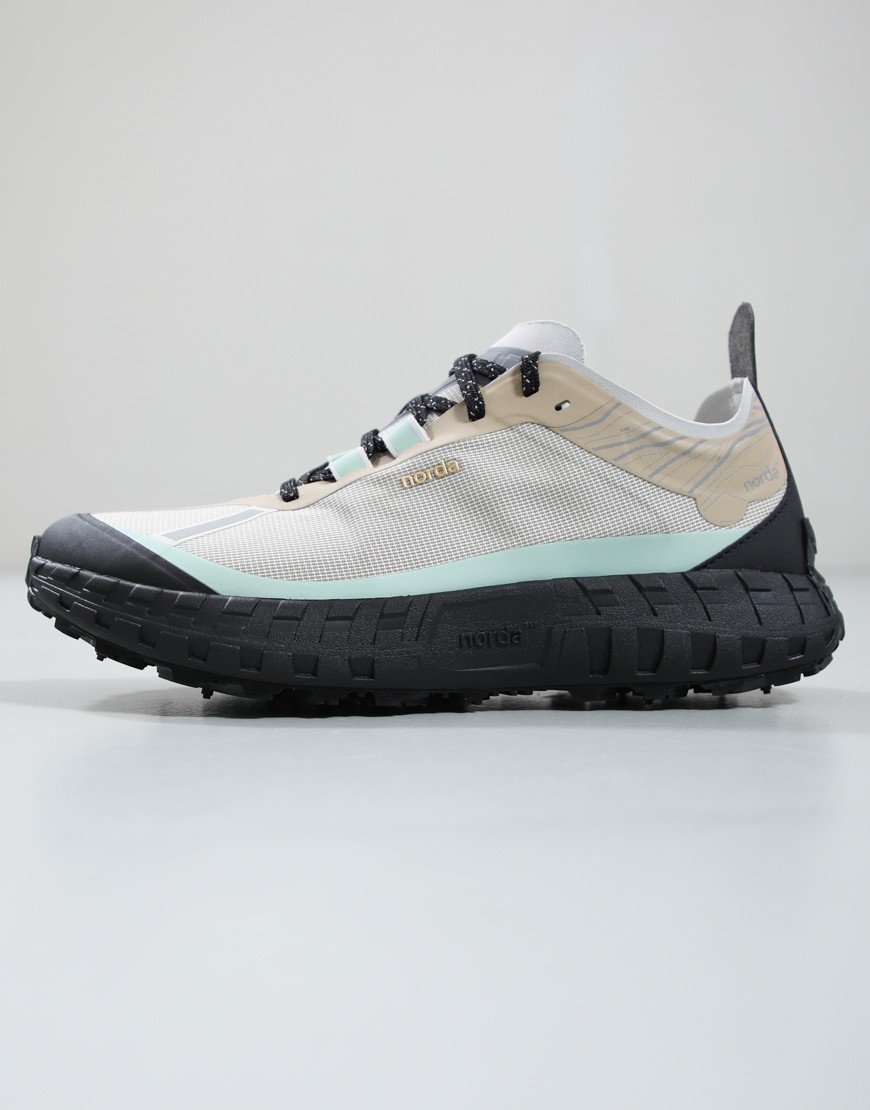 Norda 001A Trainers Astral
