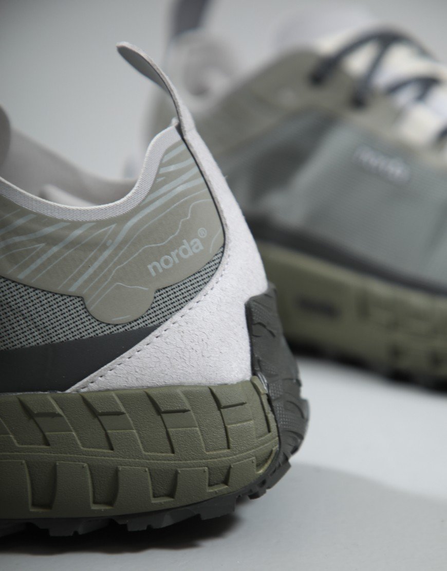 Norda 001A Trainers Serpentine