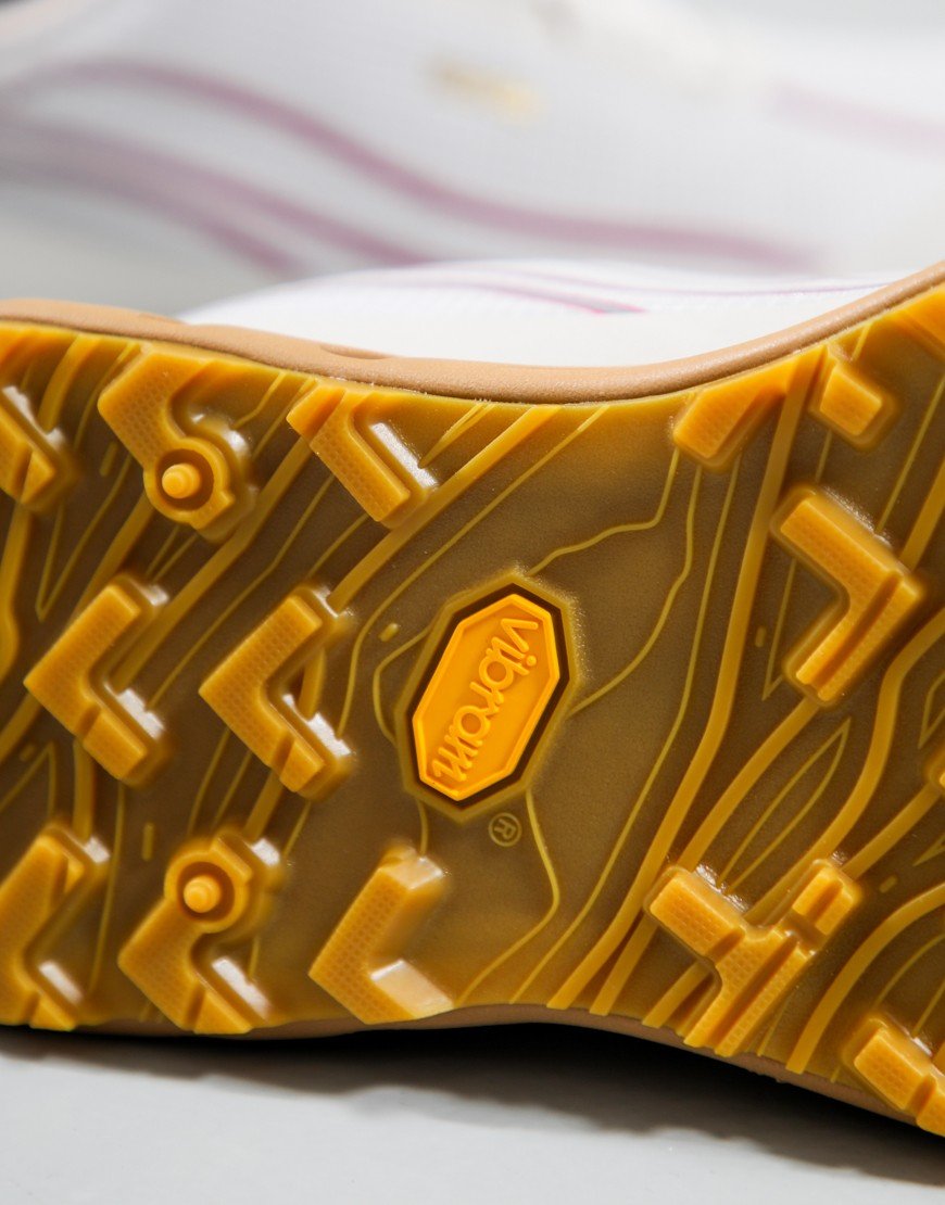 Norda 002 Trainers Moonbeam