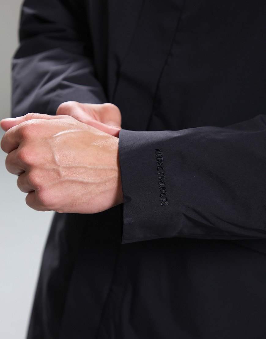 Norse Projects Vargo 2.0 Gore-tex Windstopper Hooded Raglan Mac Black