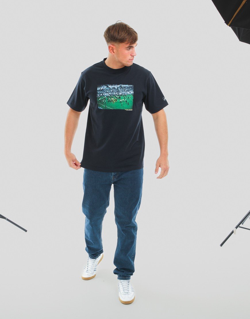 Peaceful Hooligan Pitch Invasion T-Shirt Navy