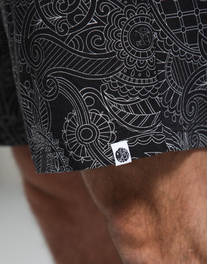 Pretty Green Resonance Linear Paisley Shorts Black