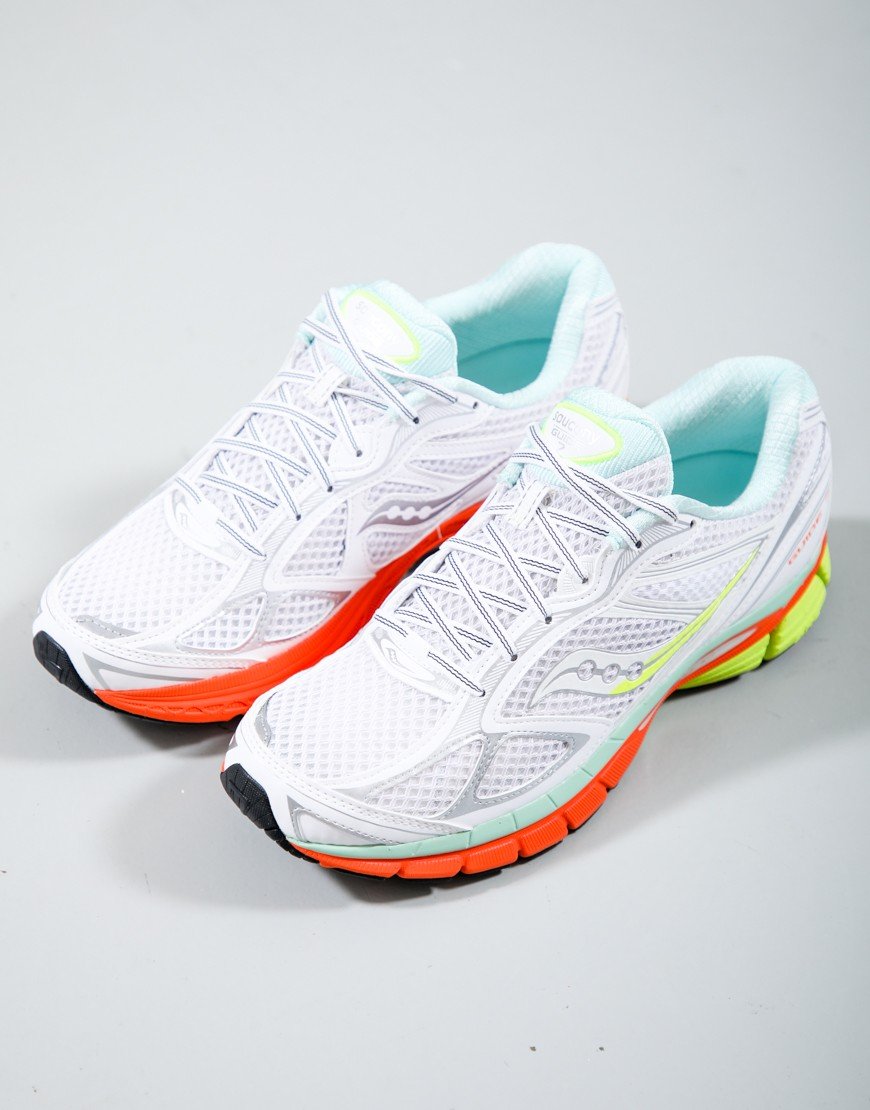 Saucony Guide 7 Trainers Tofu