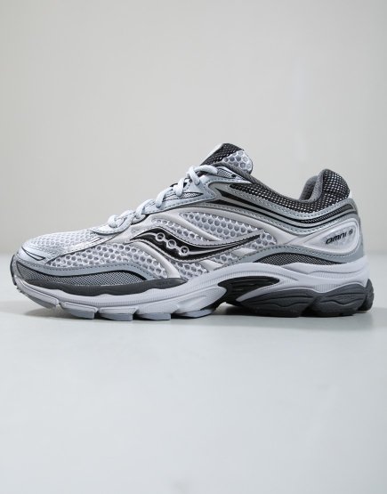 Saucony Progrid OMNI 9 Trainers Microchip
